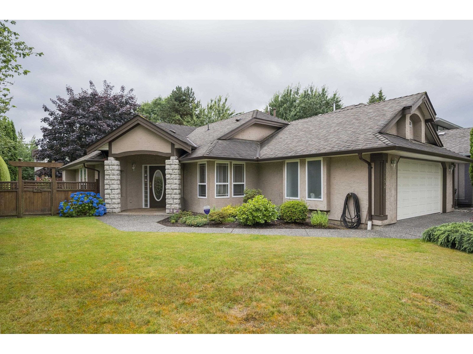 Property at 20792 91 AVENUE image 2