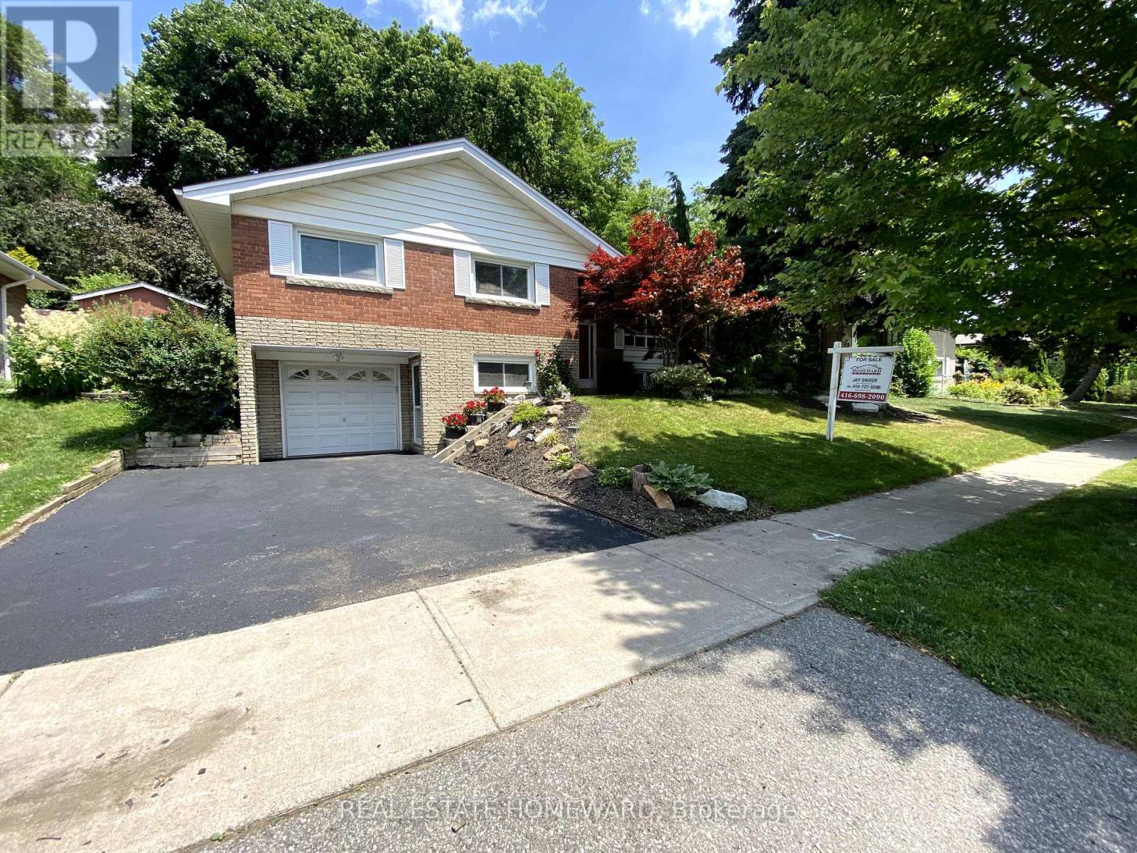 Property at 8 BURNVIEW CRESCENT image 2