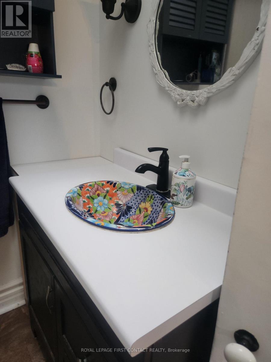 220 Barrie Street, Bradford West Gwillimbury, Ontario  L3Z 1R6 - Photo 39 - N12264799