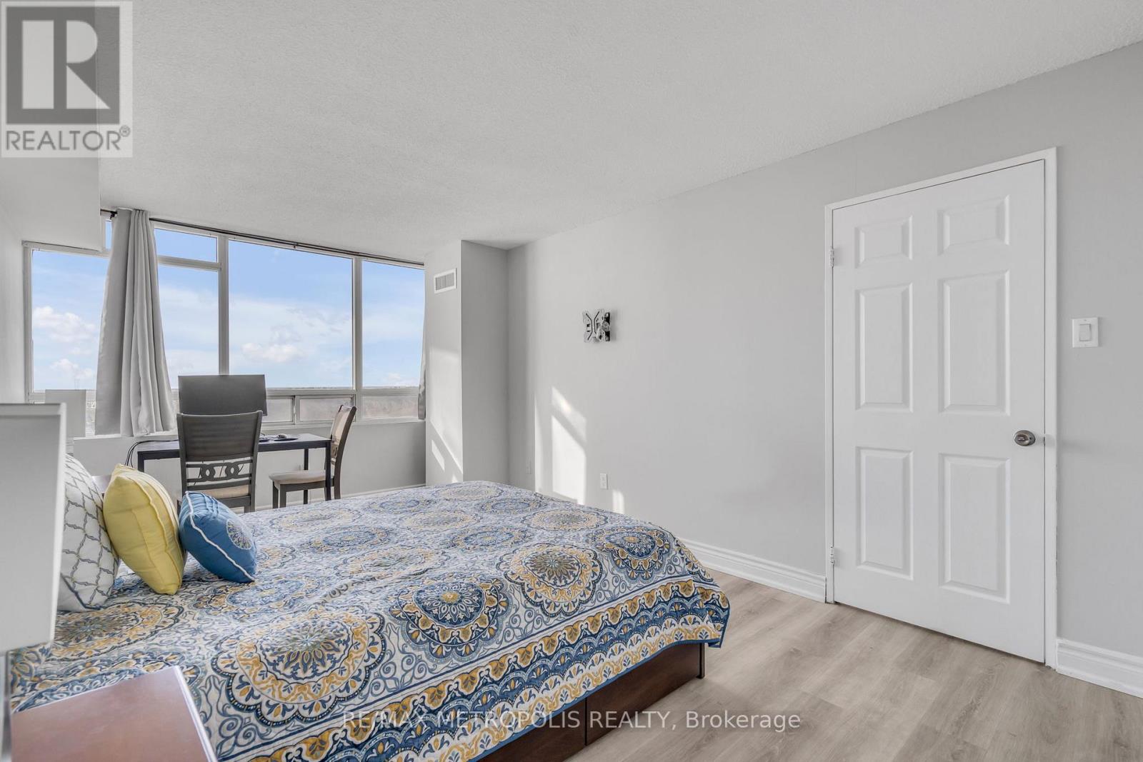 1601 - 3050 Ellesmere Road, Toronto, Ontario  M1E 5E6 - Photo 17 - E12277789