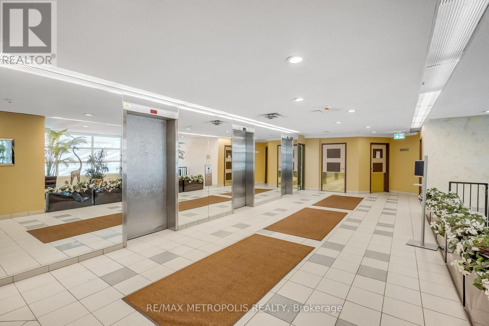 1601 - 3050 Ellesmere Road, Toronto, Ontario  M1E 5E6 - Photo 4 - E12277789