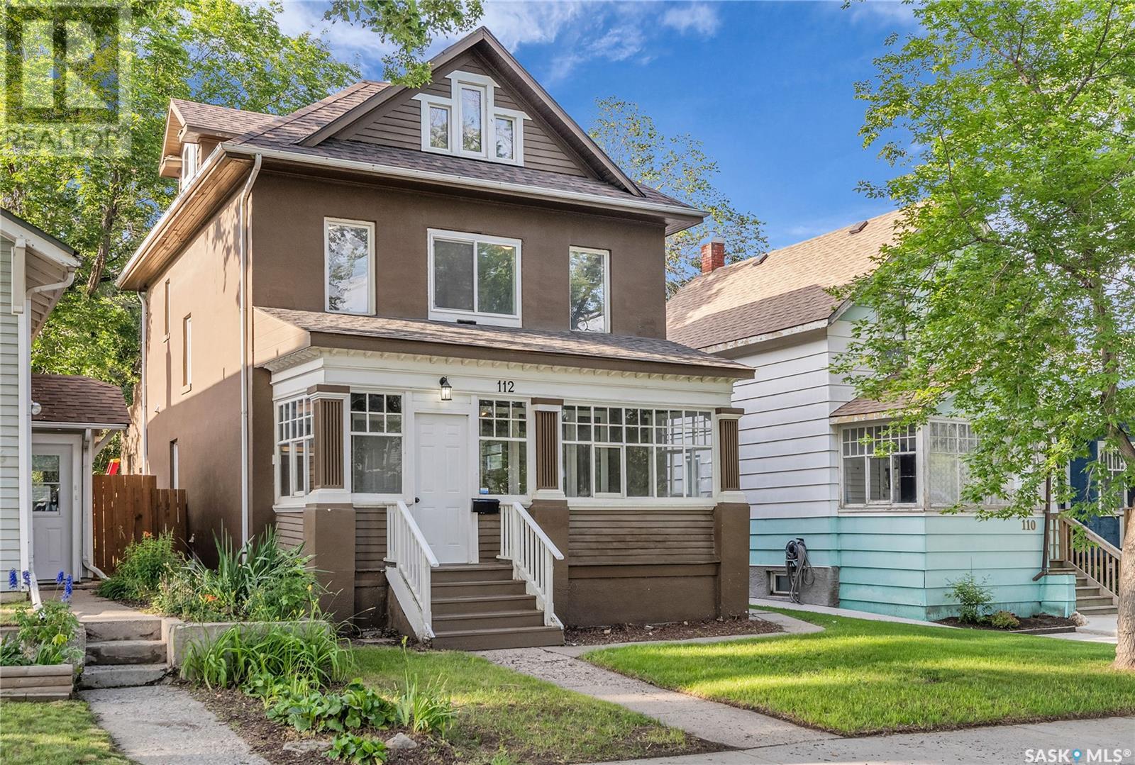 Property at 112 27th STREET W image 2