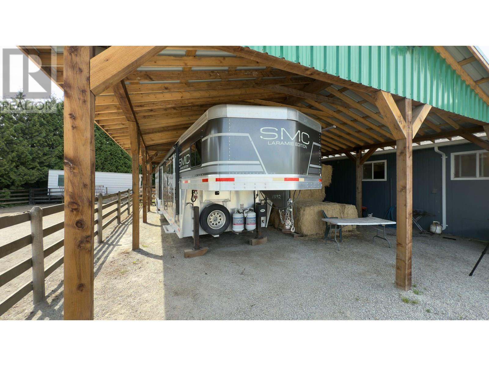 20254 Old Dewdney Trunk Road, Pitt Meadows, British Columbia  V3Y 1Z1 - Photo 36 - C8070686