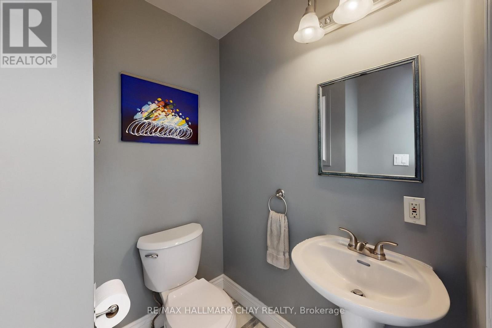 40 Wellington Street E, Barrie (Wellington), Ontario  L4M 2C2 - Photo 18 - S12277815