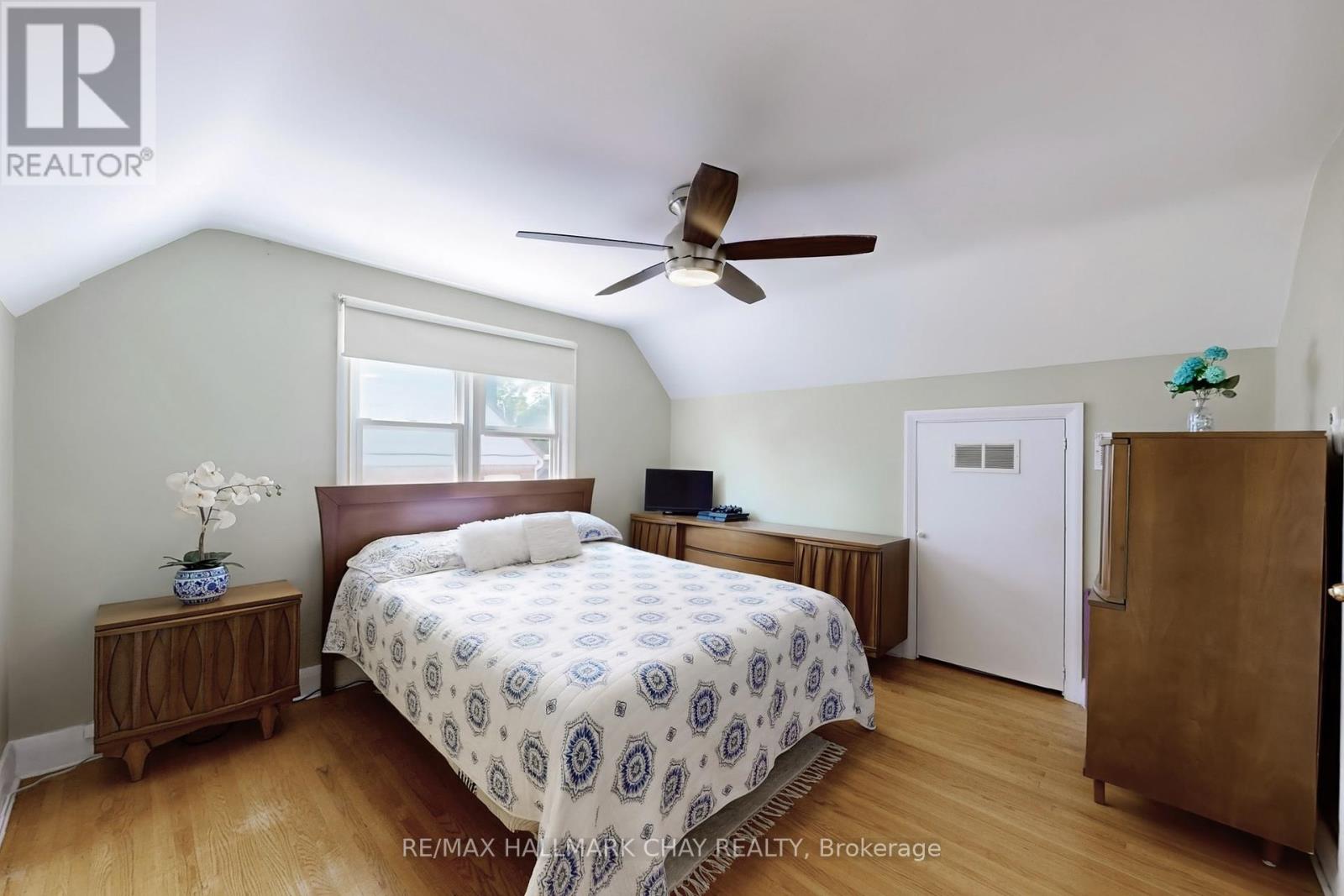 40 Wellington Street E, Barrie (Wellington), Ontario  L4M 2C2 - Photo 23 - S12277815