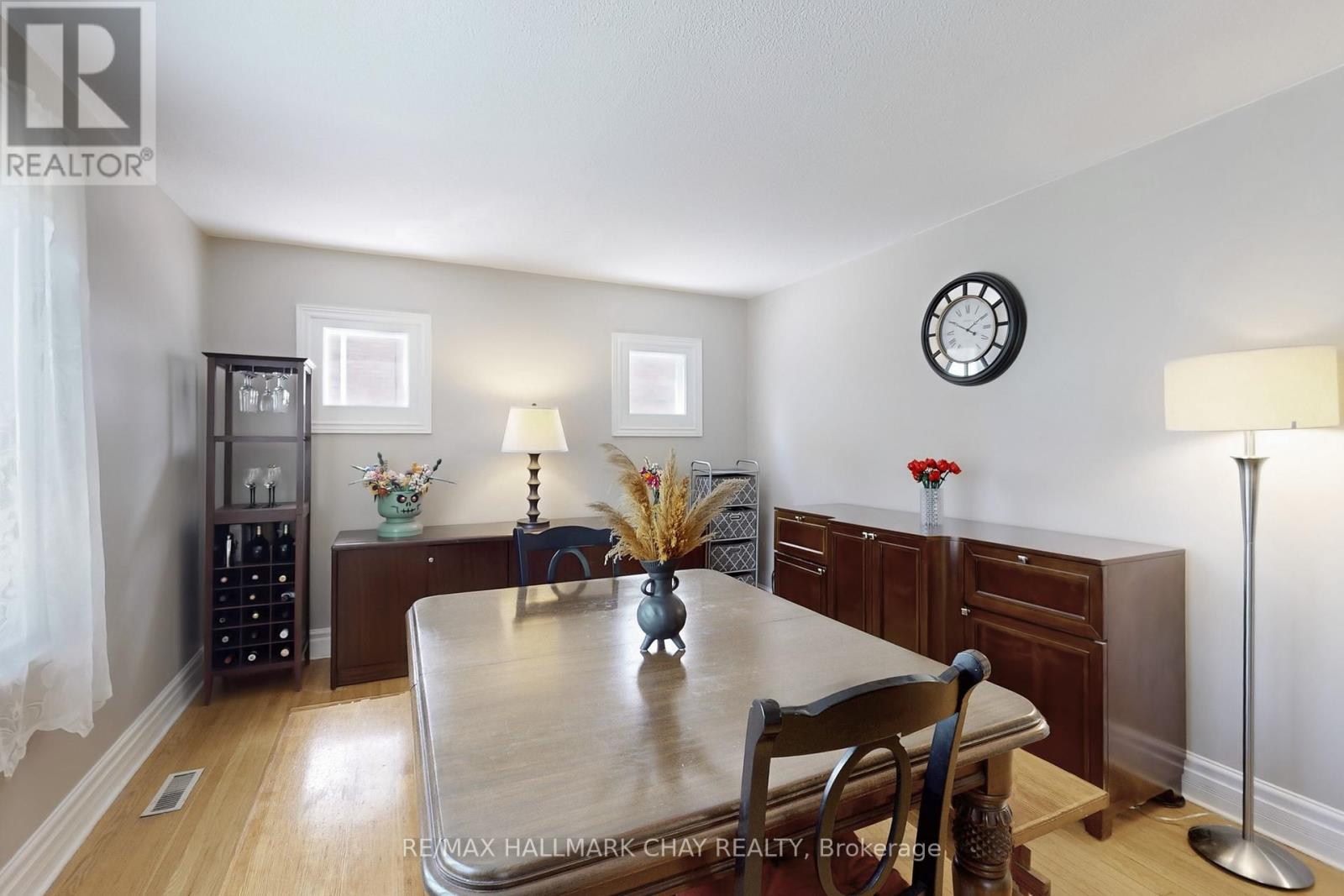 40 Wellington Street E, Barrie (Wellington), Ontario  L4M 2C2 - Photo 7 - S12277815