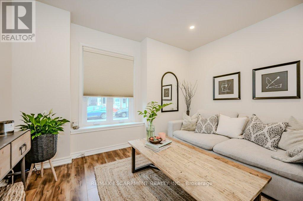 63 Beechwood Avenue, Hamilton, Ontario  L8L 2S5 - Photo 10 - X12277811