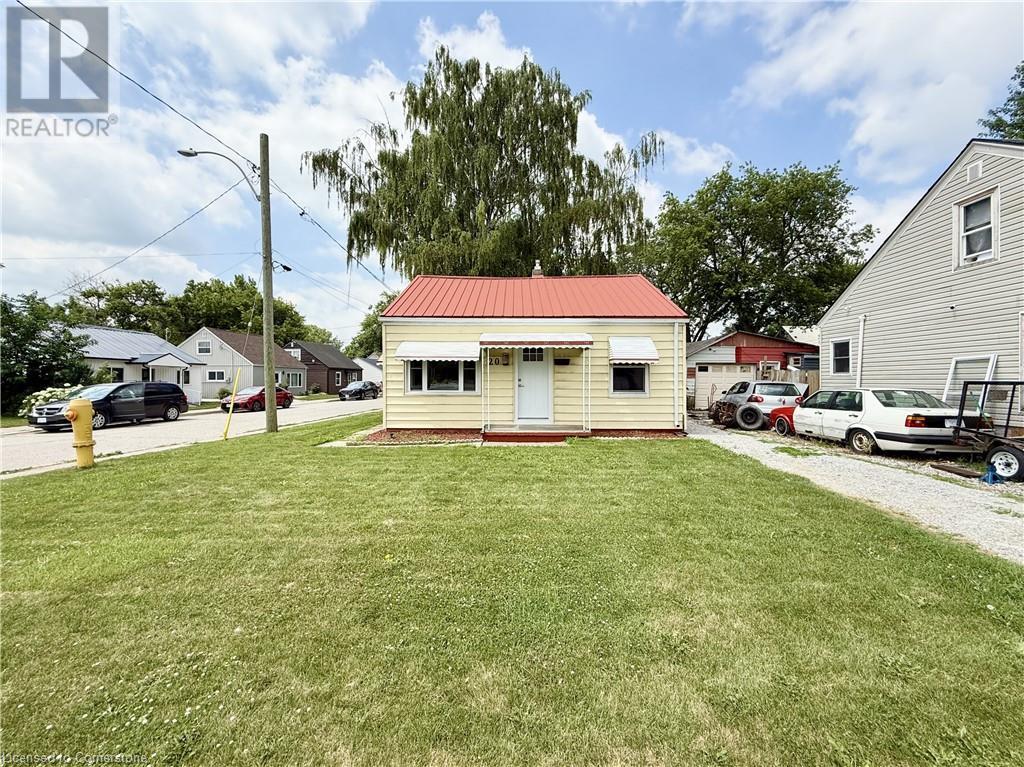 Property at 20 MCNAUGHTON Avenue image 1