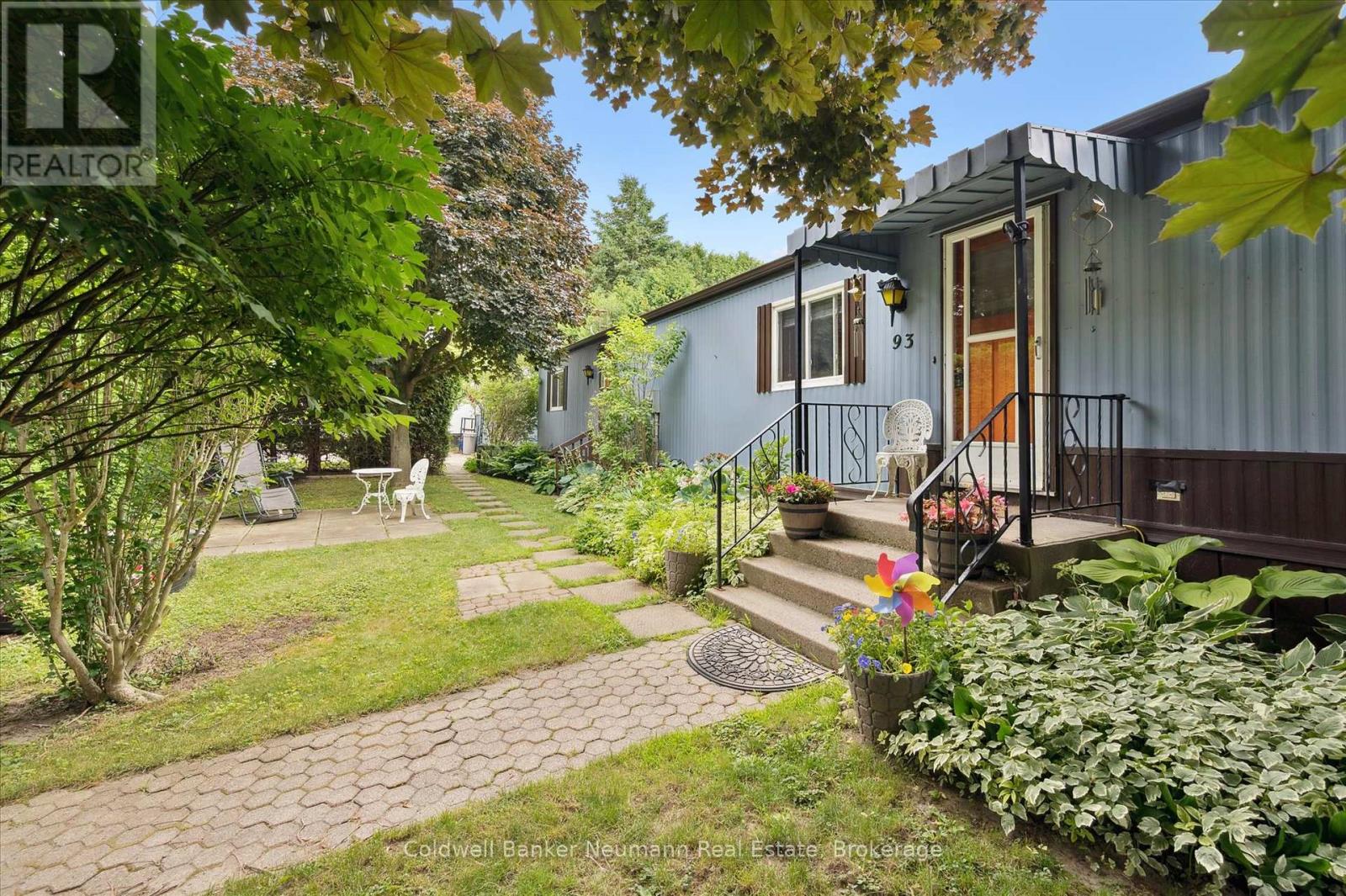 93 Maple - 1294 Concession 8 Road W, Hamilton, Ontario  N0B 2J0 - Photo 5 - X12277845