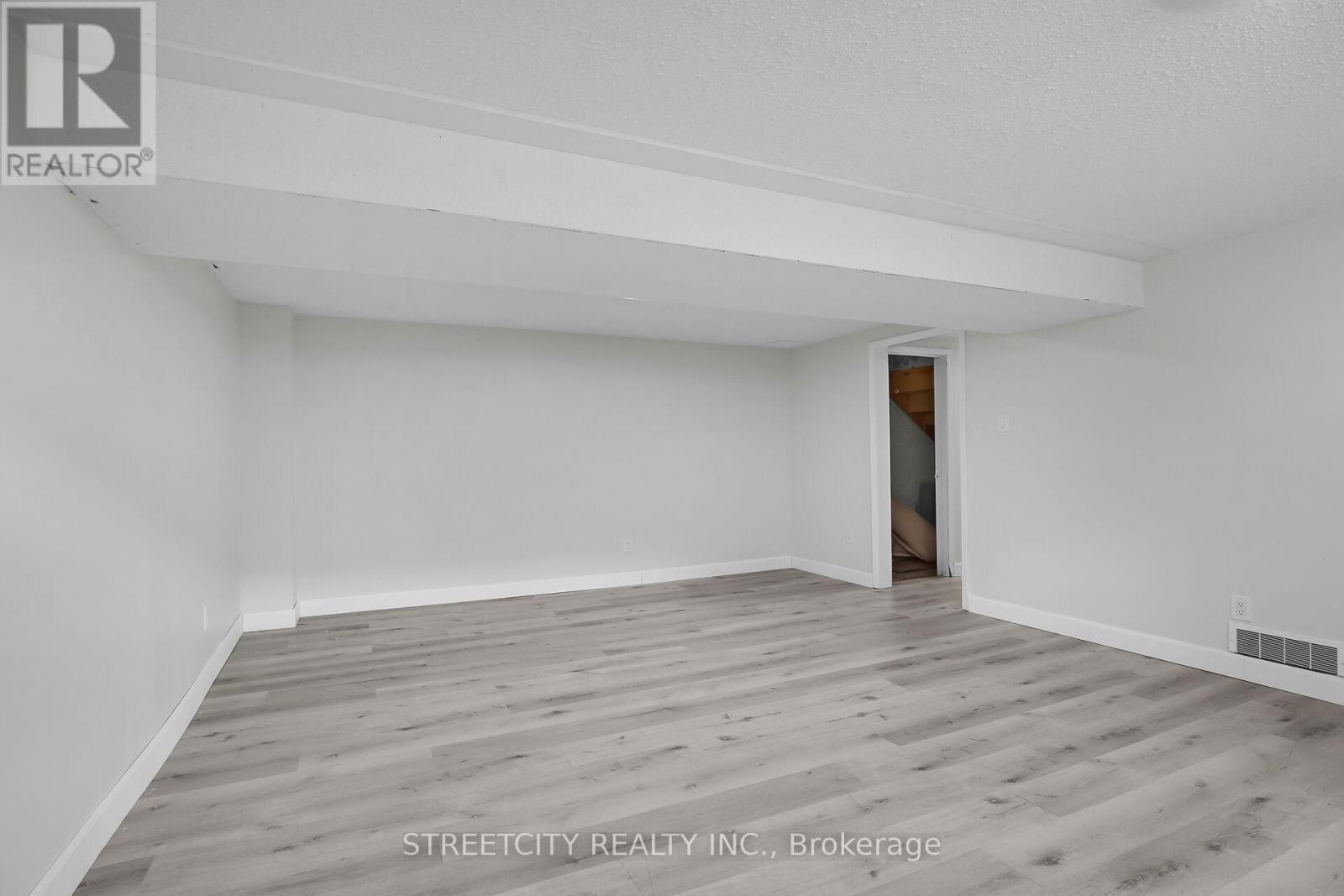 402 Homestead Court, London North, Ontario  N6G 2E9 - Photo 19 - X12277853