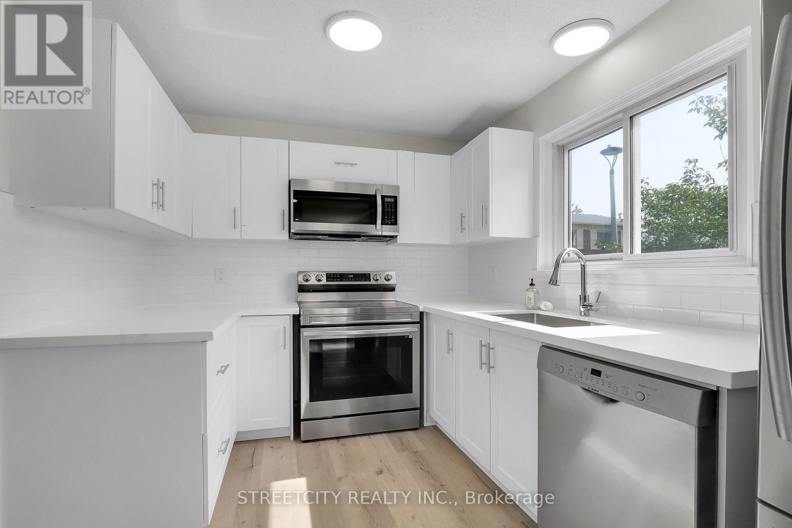402 Homestead Court, London North, Ontario  N6G 2E9 - Photo 6 - X12277853