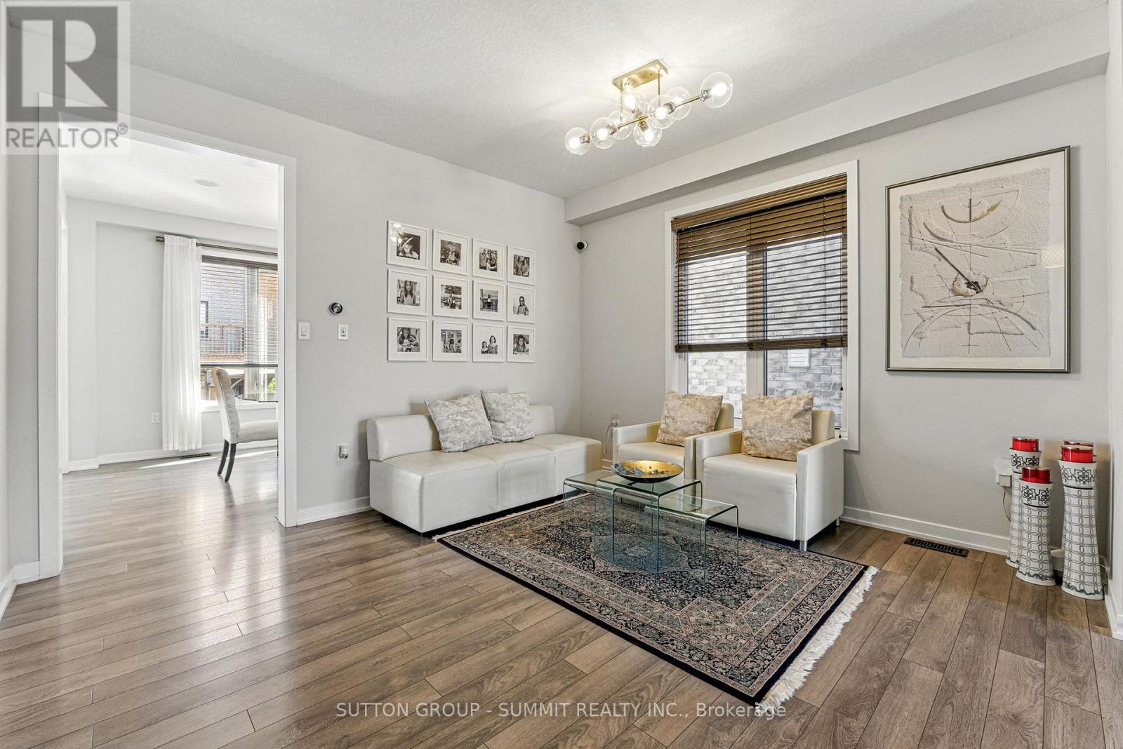 Property at 40 ALDGATE AVENUE image 4
