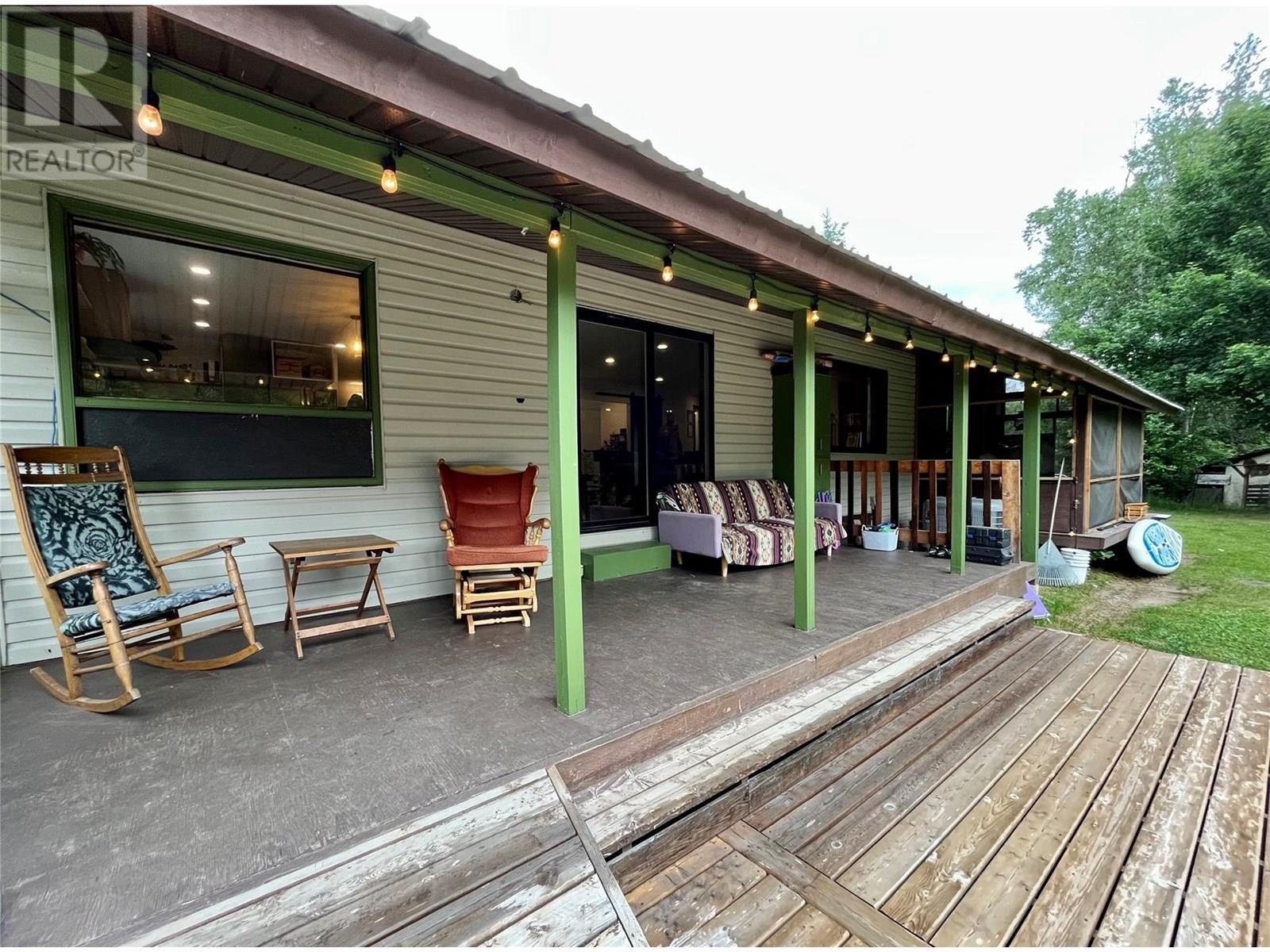 Property at 6450 Appledale Lower Road image 3