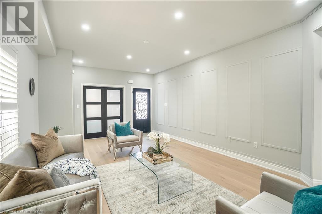 Property at 318 WALLACE Street image 5