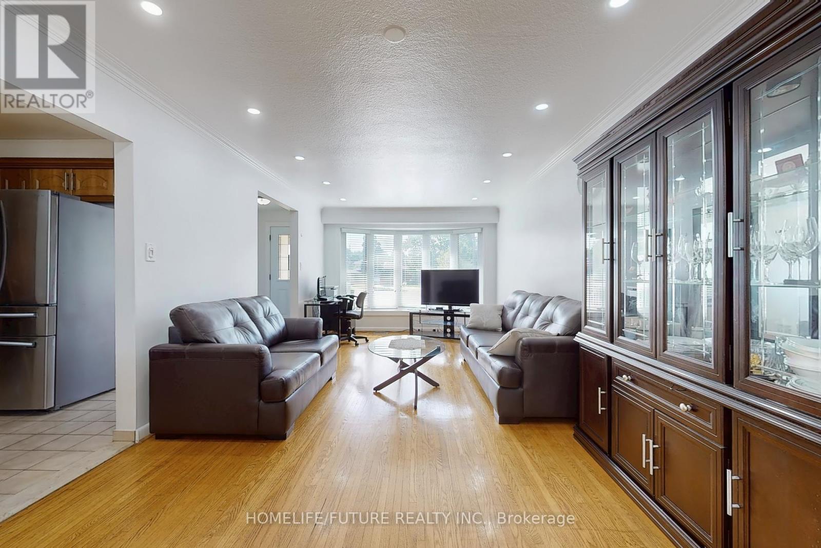 Property at 14 PELMAR PLACE image 5