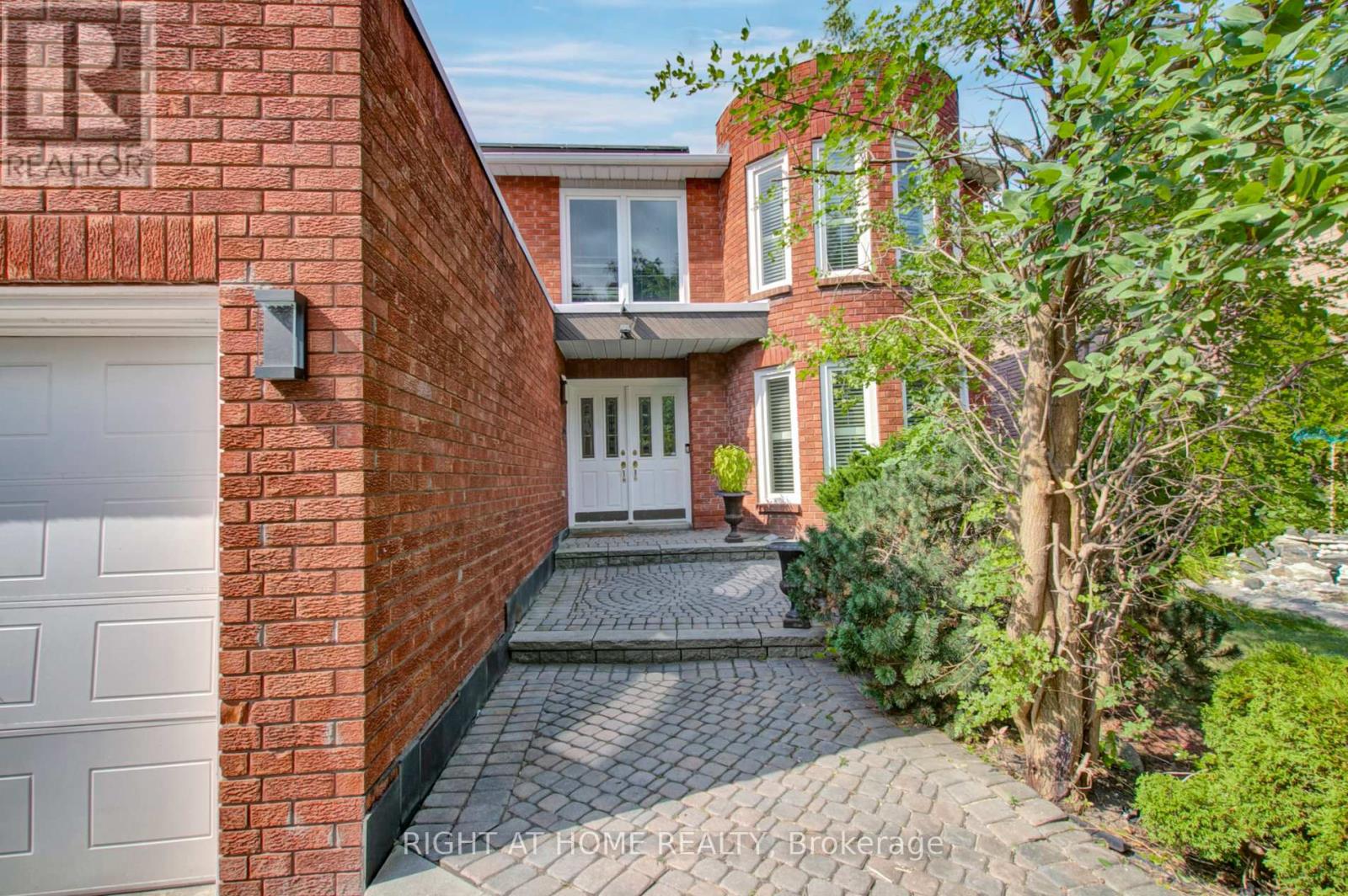 Property at 53 WALTHAM CRESCENT image 2