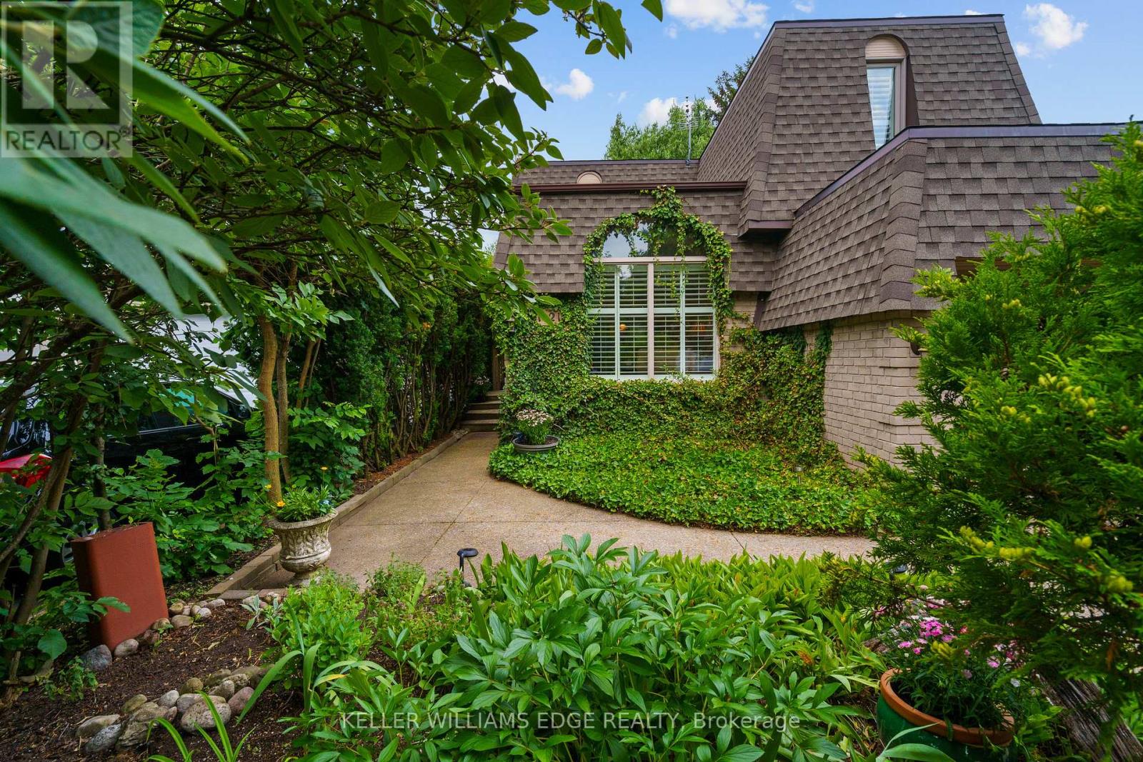 Property at 1121 STEPHENSON DRIVE image 3