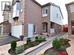 44 Hocken Court, Brampton, Ontario  L6R 2T7 - Photo 2 - W12277874