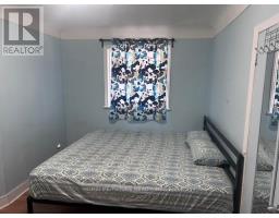 37 HOPE AVENUE, Hamilton, Ontario