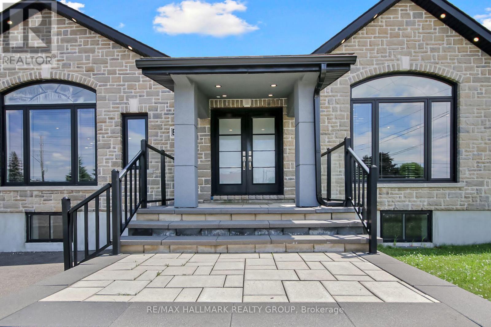 Property at 3253 RIVERSIDE DRIVE image 5