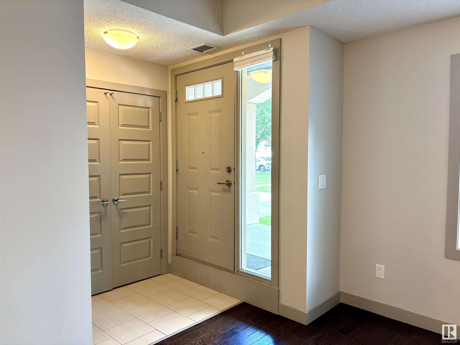 Property at #114 10510 56 AV NW image 3