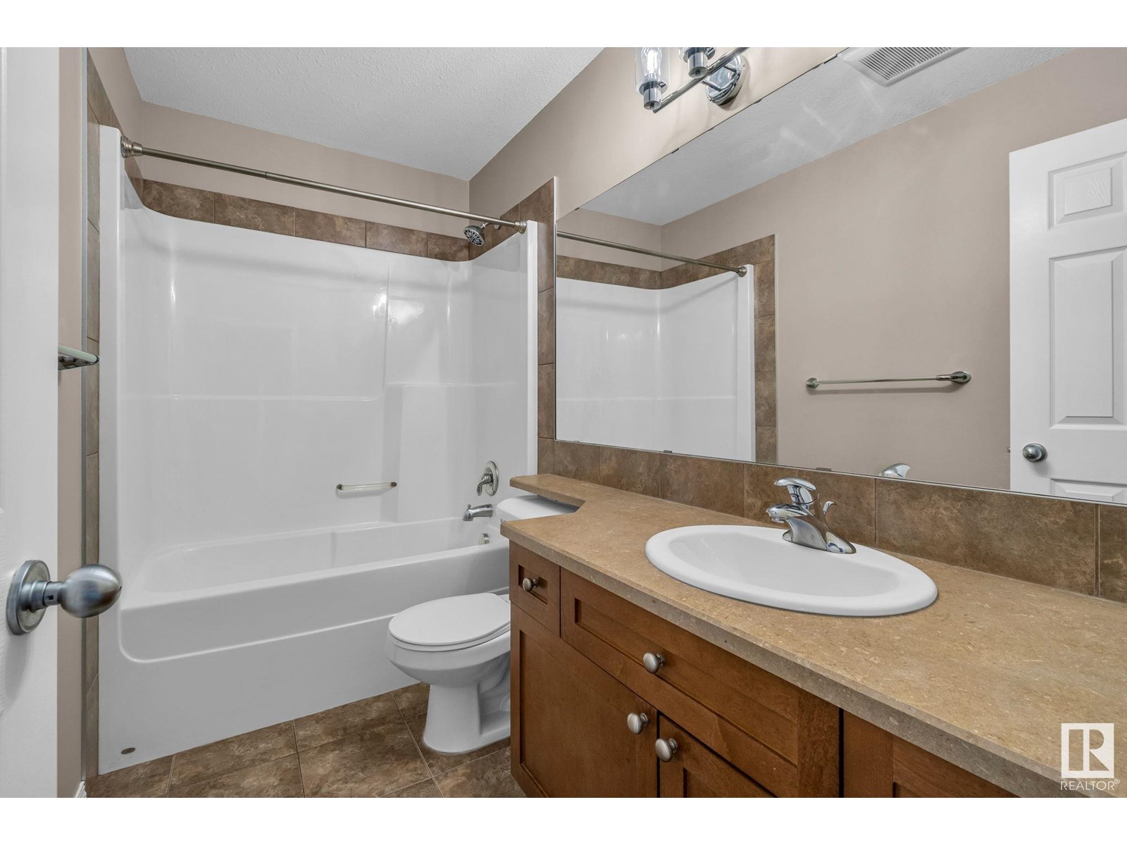 14 Wesleyan Co, Fort Saskatchewan, Alberta  T8L 0C9 - Photo 37 - E4447114