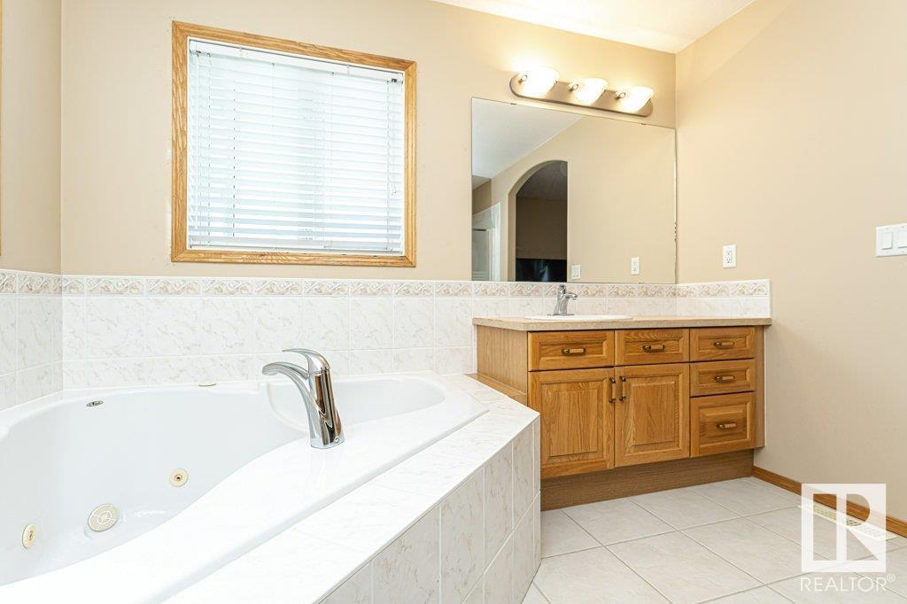 7220 161 Av Nw, Edmonton, Alberta  T5Z 3T1 - Photo 42 - E4447115