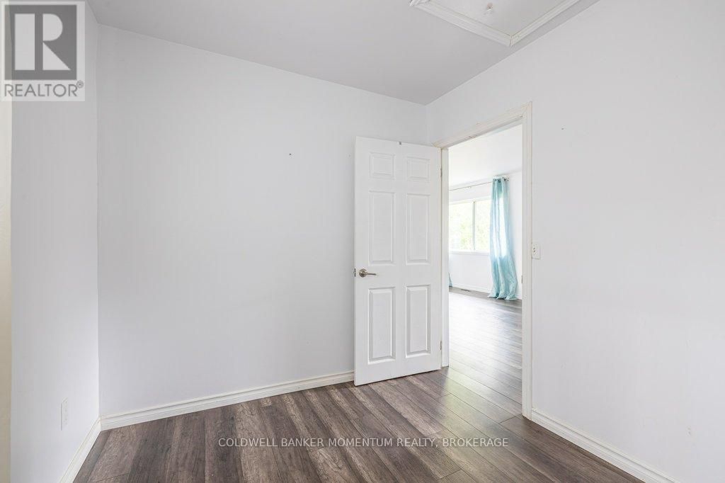 3828 Roxborough Avenue, Fort Erie, Ontario  L0S 1B0 - Photo 12 - X12277931