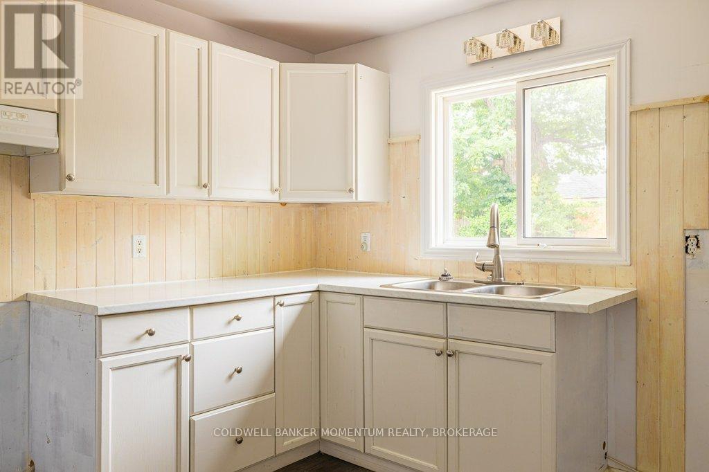 3828 Roxborough Avenue, Fort Erie, Ontario  L0S 1B0 - Photo 21 - X12277931