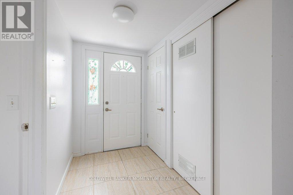 3828 Roxborough Avenue, Fort Erie, Ontario  L0S 1B0 - Photo 5 - X12277931