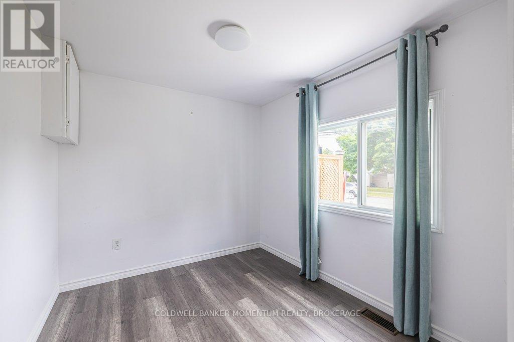 3828 Roxborough Avenue, Fort Erie, Ontario  L0S 1B0 - Photo 7 - X12277931