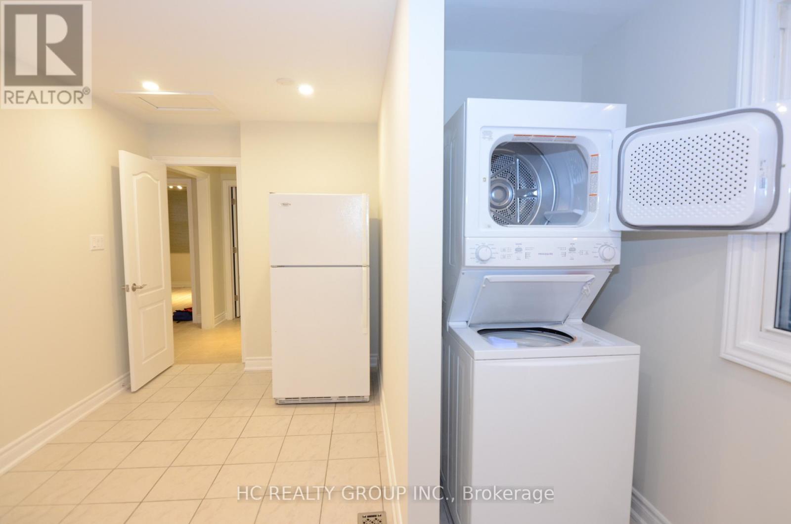 94 Prospect Street, Newmarket (Central Newmarket), Ontario  L3Y 3T4 - Photo 8 - N12257737