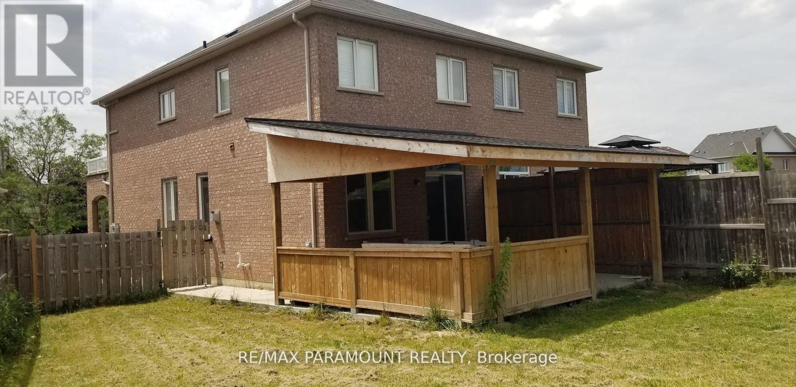 39 Seahorse Avenue, Brampton, Ontario  L6V 4N7 - Photo 12 - W12277918