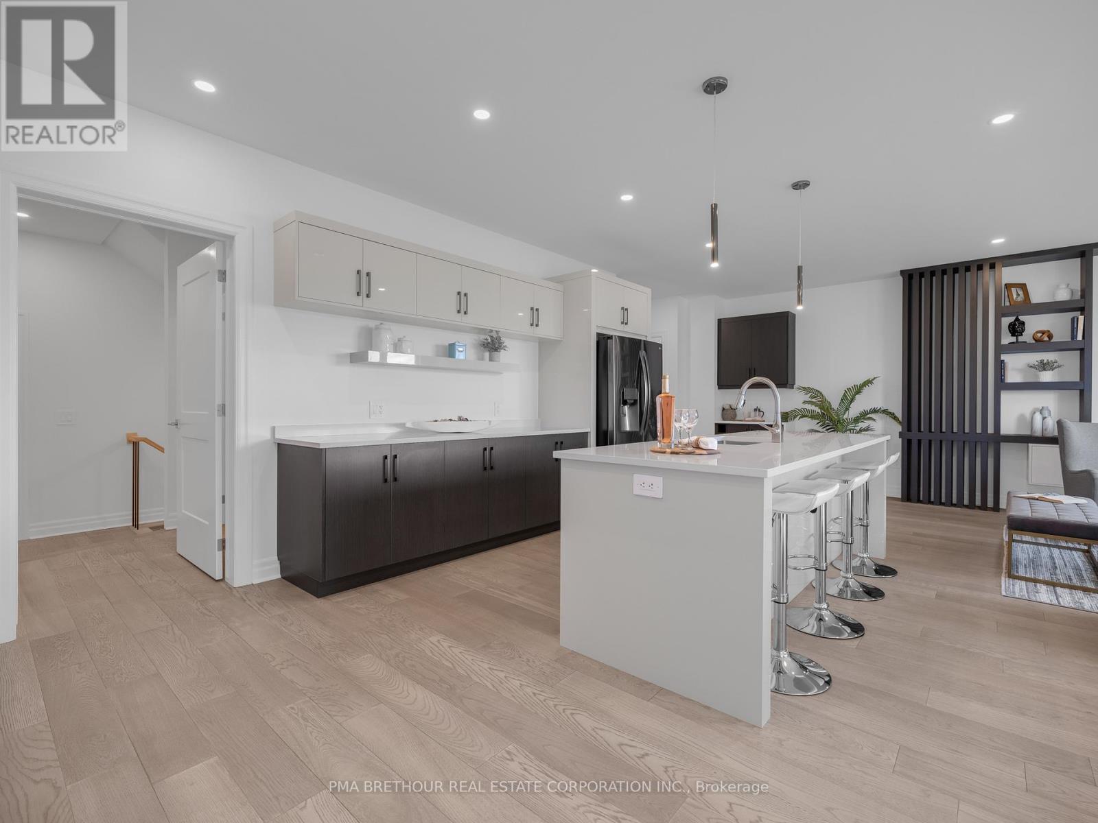 7543 Splendour Drive, Niagara Falls, Ontario  L2H 3V8 - Photo 13 - X12277950
