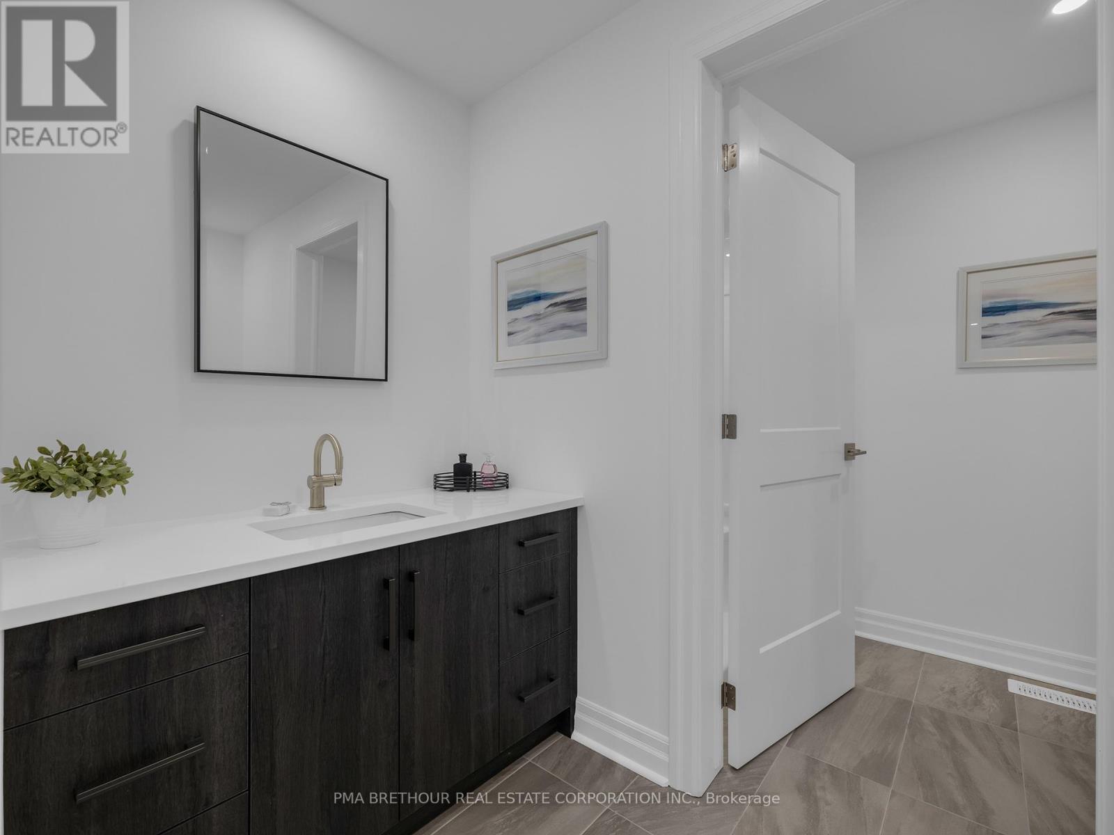 7543 Splendour Drive, Niagara Falls, Ontario  L2H 3V8 - Photo 27 - X12277950