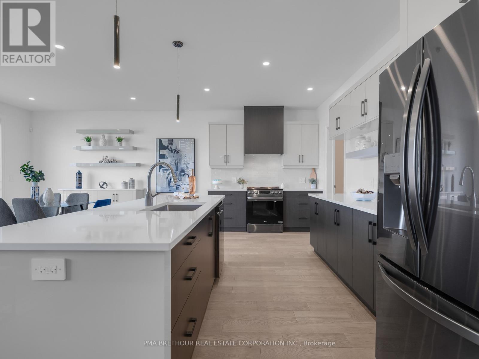 7543 Splendour Drive, Niagara Falls, Ontario  L2H 3V8 - Photo 7 - X12277950