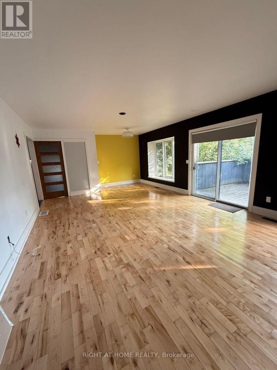 231 Michaelmas Street, London East, Ontario N5Y 1N2 - Photo 4 - X12277958