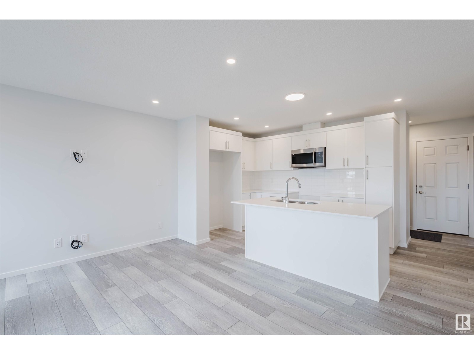 Property at 1026 Hearthstone BV image 4