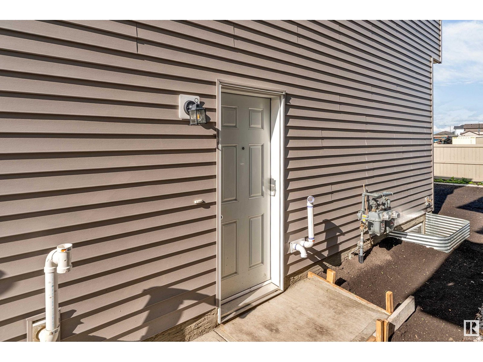 Property at 1411 12 ST NW image 3