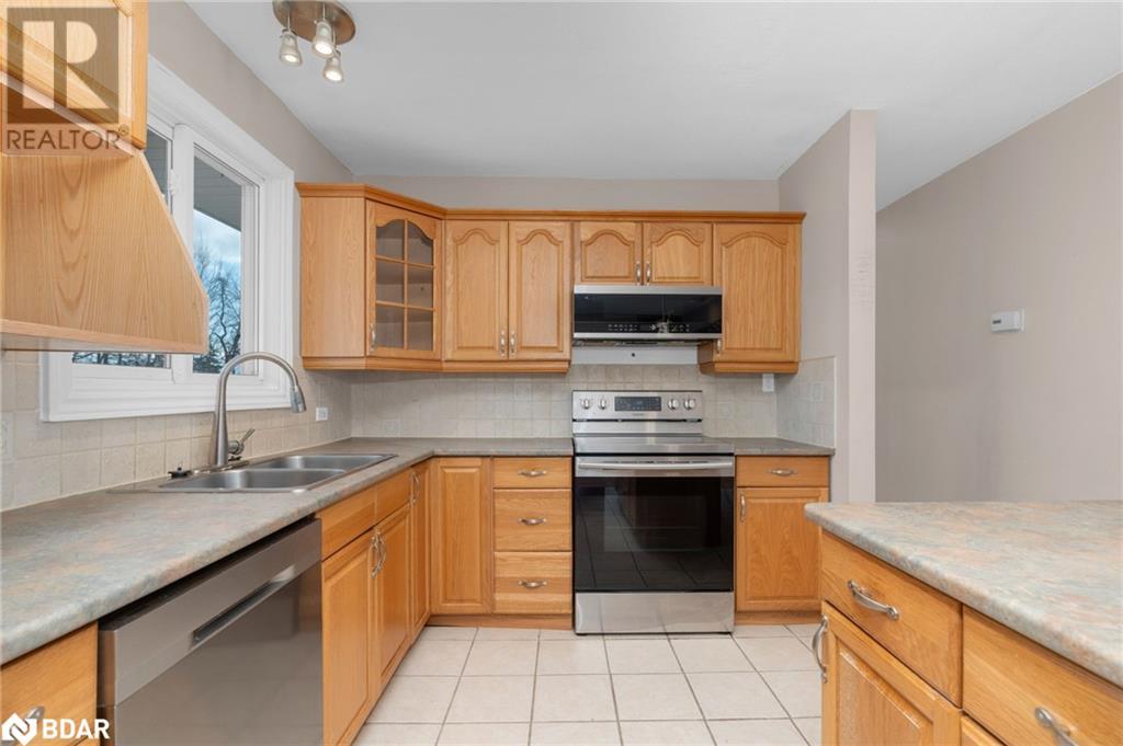 23 Greengables Drive, Hawkestone, Ontario  L0L 1T0 - Photo 6 - 40715427