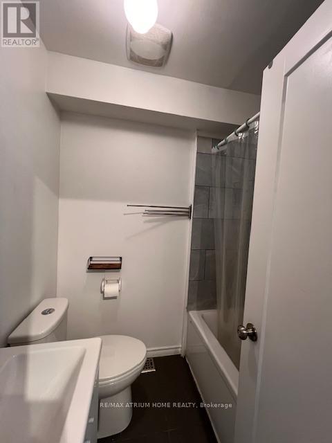 511-H - 511 Weber Street N, Waterloo, Ontario  N2L 4G1 - Photo 8 - X12278008