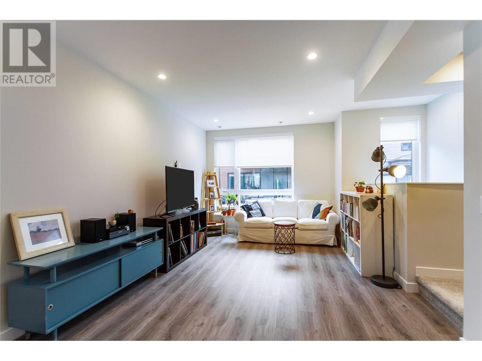 Property at 19 50 SEAVIEW DRIVE image 5