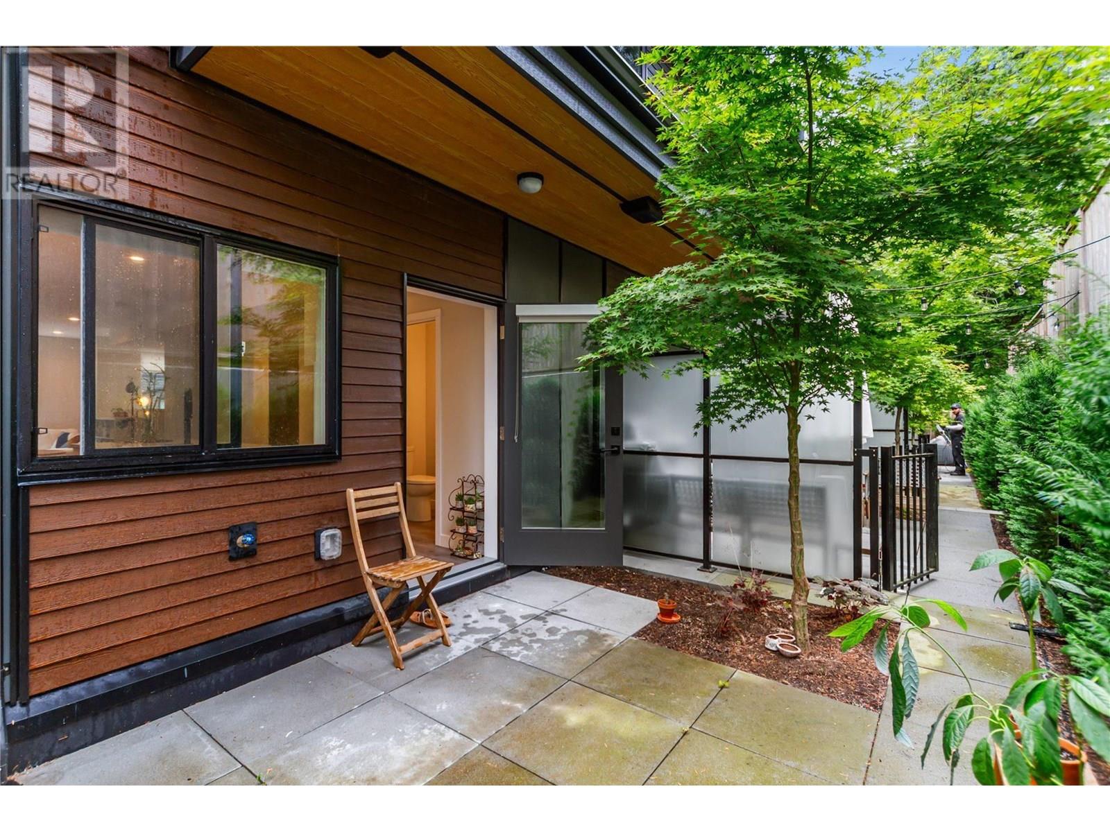 Property at 19 50 SEAVIEW DRIVE image 2