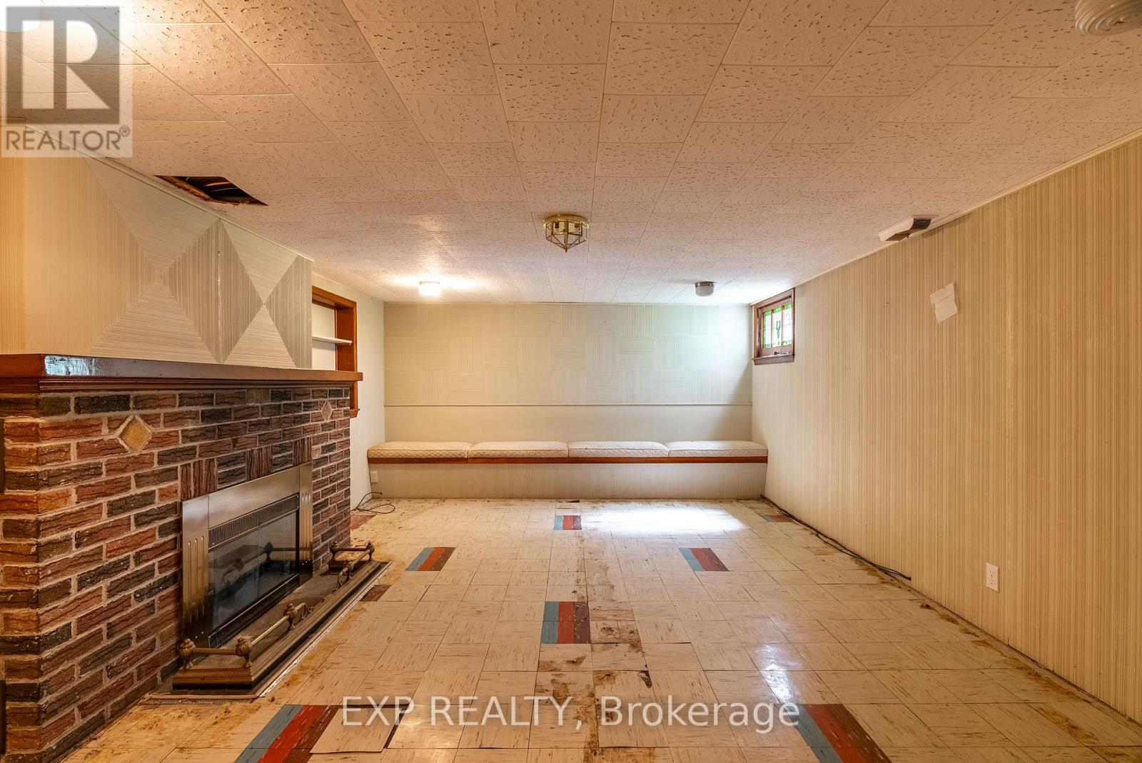 89 Main Street E, Chatham-Kent, Ontario  N0P 2C0 - Photo 35 - X12109223