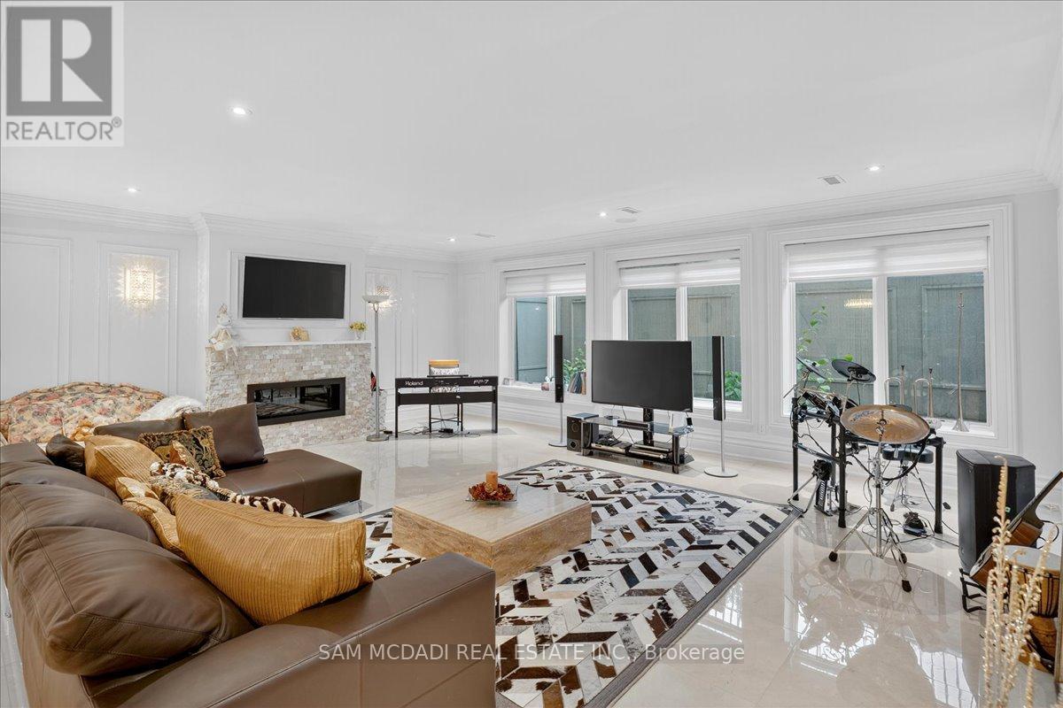 432 Bob-O-Link Road, Mississauga (Clarkson), Ontario  L5J 2P2 - Photo 44 - W12278021