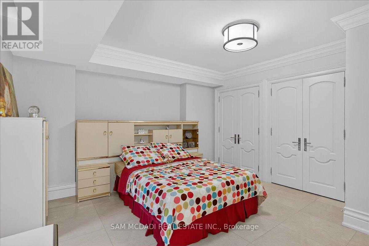 432 Bob-O-Link Road, Mississauga (Clarkson), Ontario  L5J 2P2 - Photo 45 - W12278021