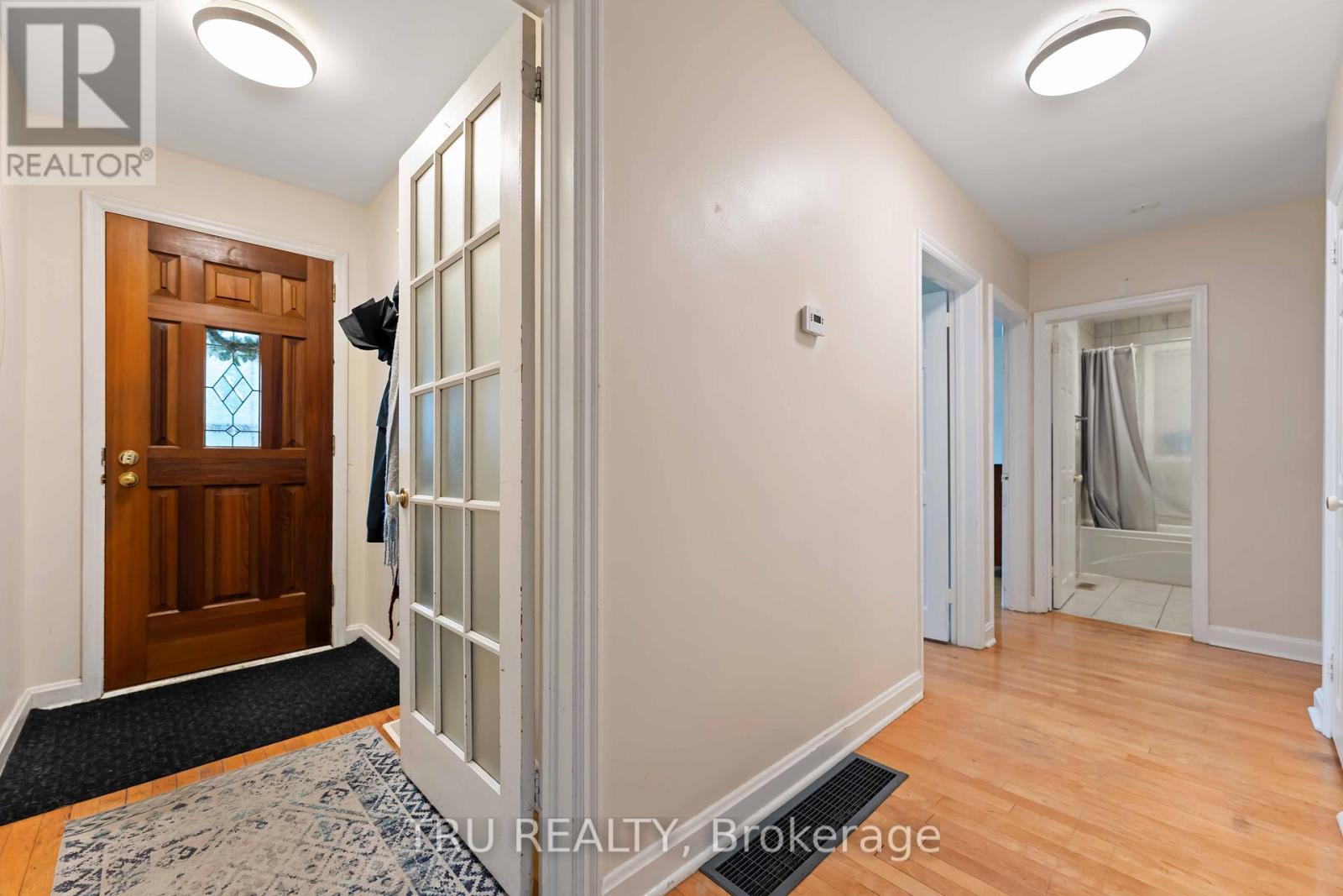Property at 14 CLAVER STREET image 2