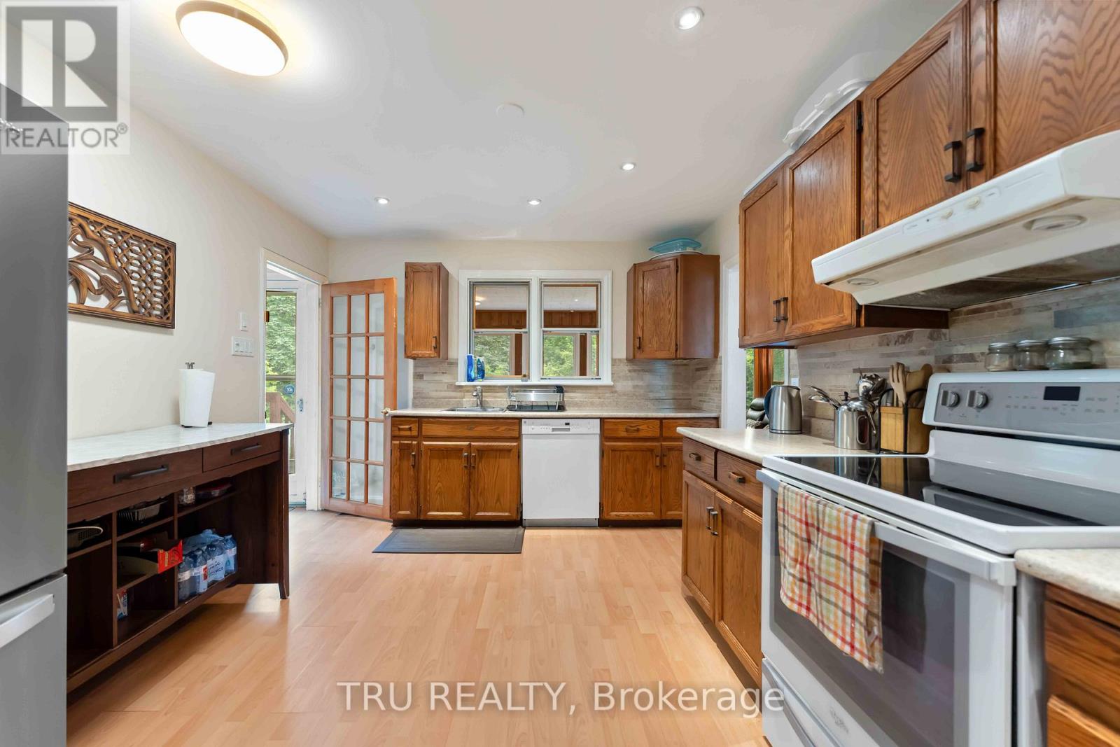 Property at 14 CLAVER STREET image 5