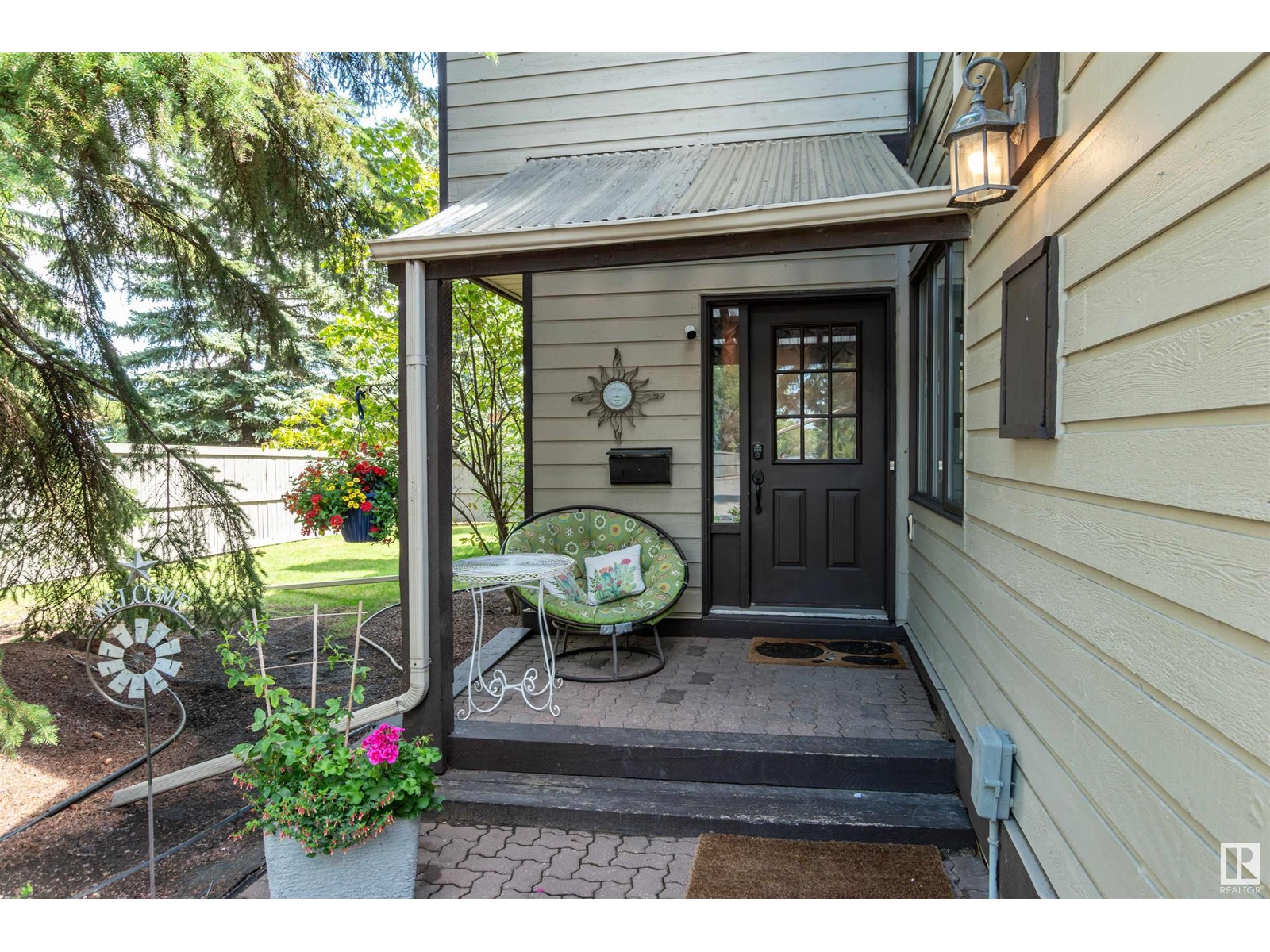 Property at 614 WOODBRIDGE WY image 2