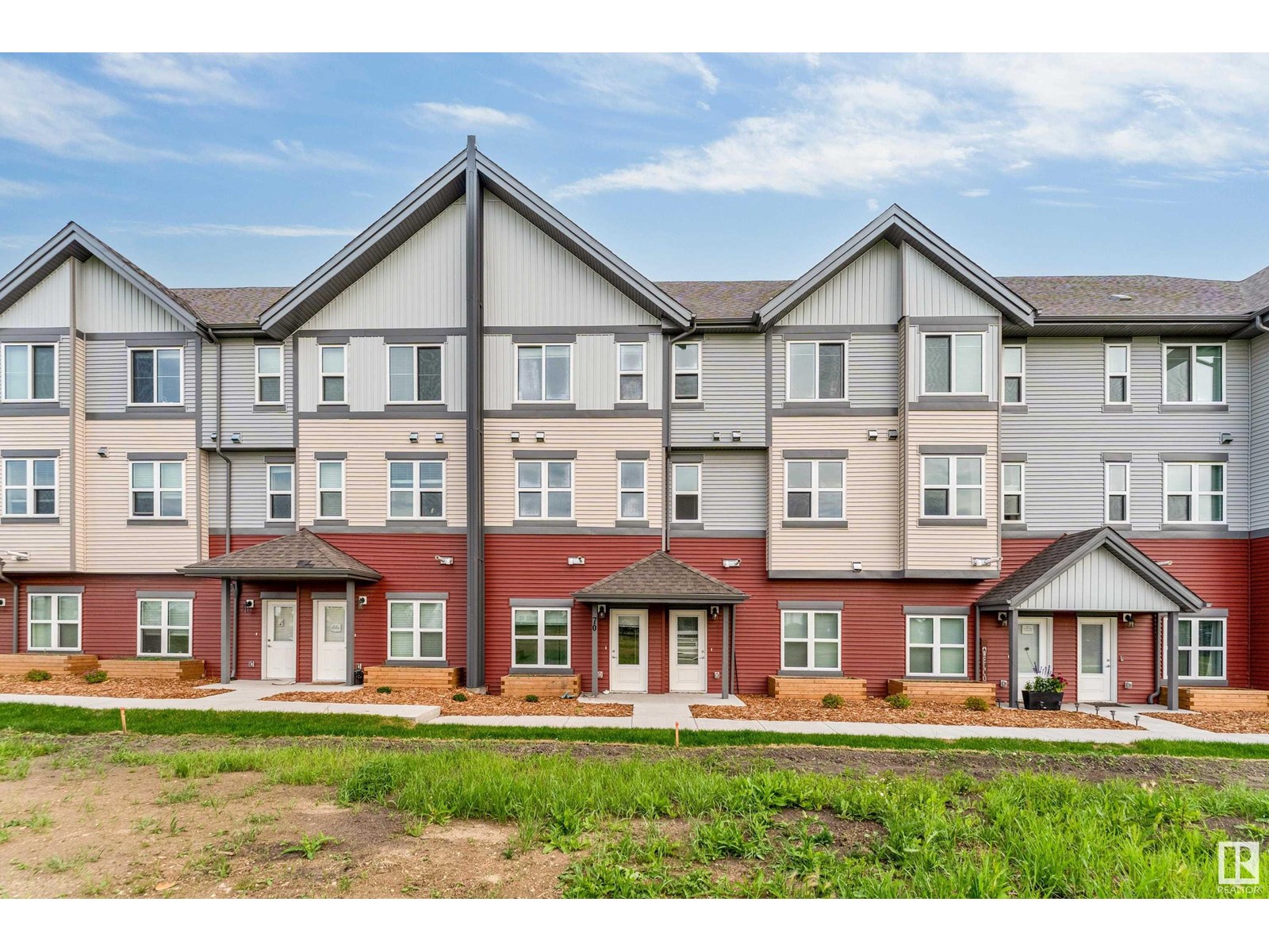 #71 655 Watt Bv Sw, Edmonton, Alberta  T6X 0Y2 - Photo 2 - E4447141